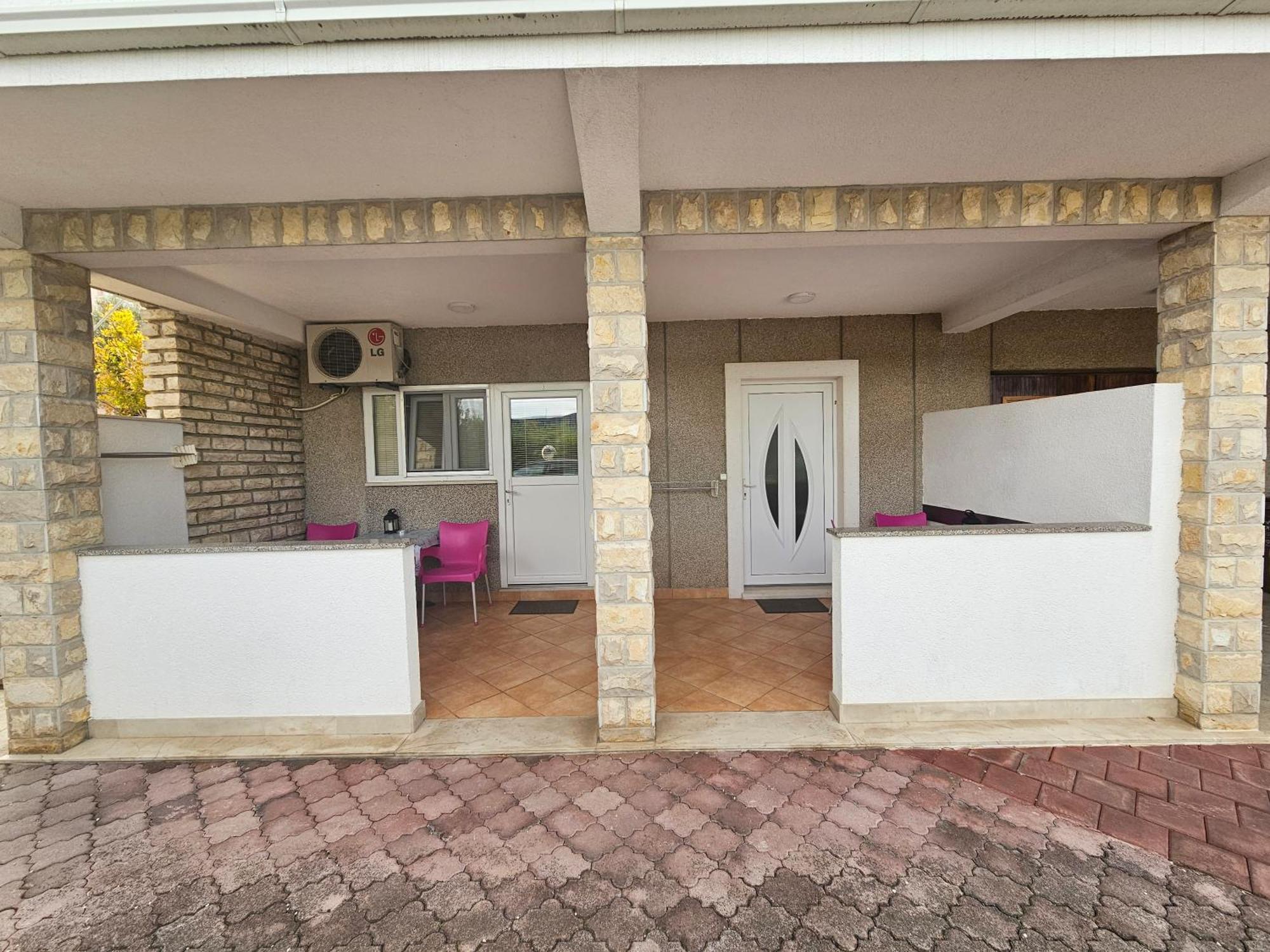 Nikica Apartmán *