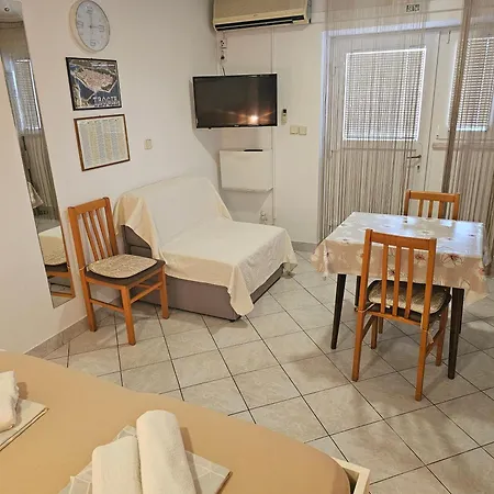 Apartment Nikica Trogir Room photo